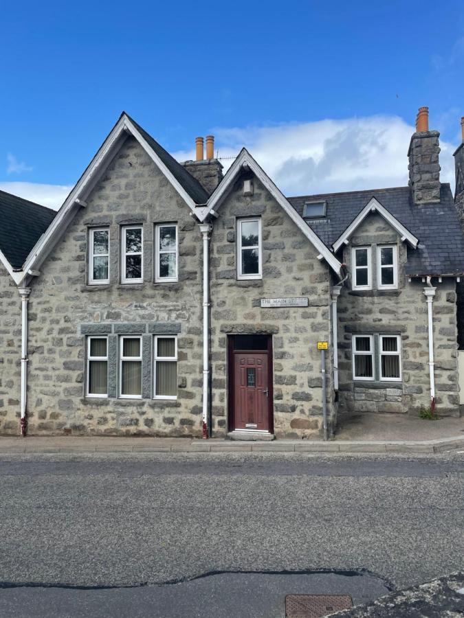 Newsagents Flat Appartement Lairg Buitenkant foto