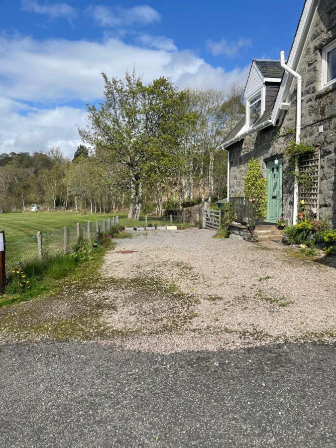 Newsagents Flat Appartement Lairg Buitenkant foto