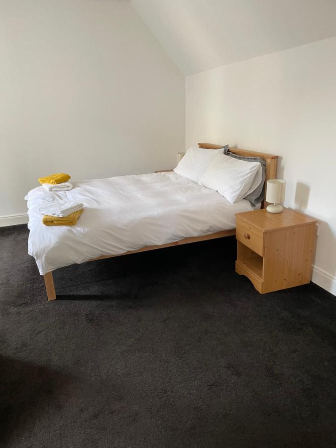 Newsagents Flat Appartement Lairg Buitenkant foto